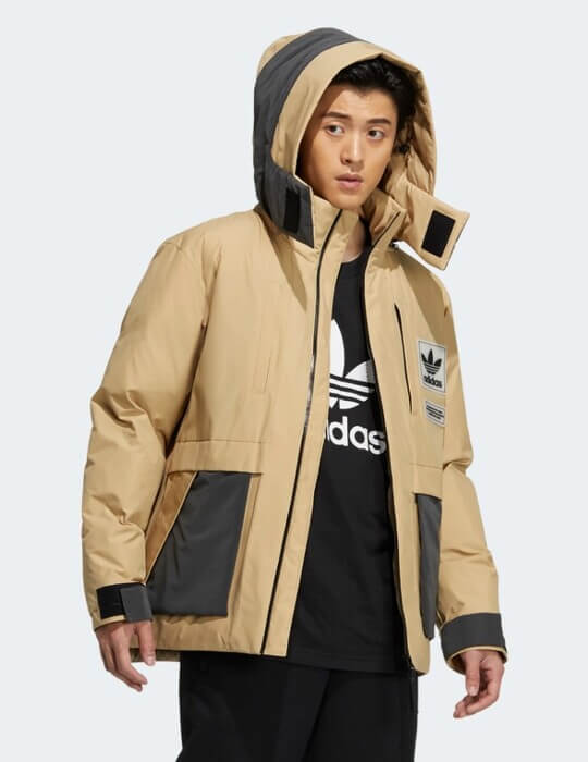 Пуховик спортивный стиль от Adidas зима 2022-2023