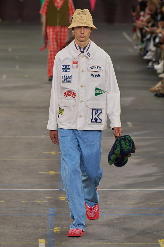 Накладные карманы в новой коллекции Kenzo