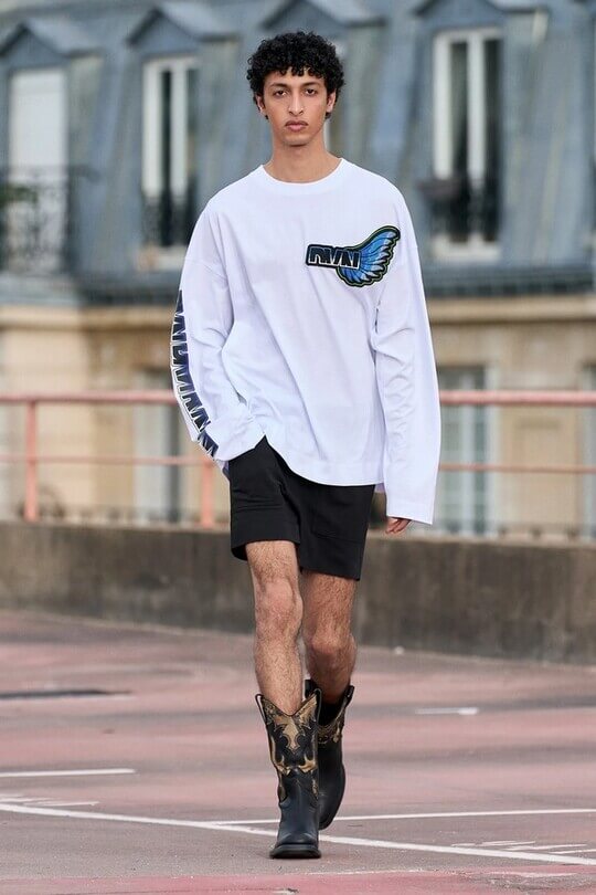 Показ коллекции Dries van Noten лето 2023