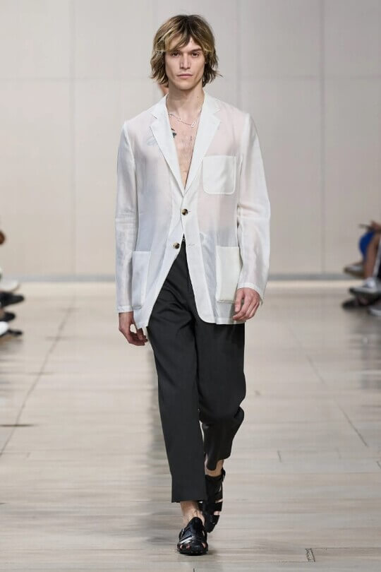 Прозрачный пиджак в новой коллекции Hermes